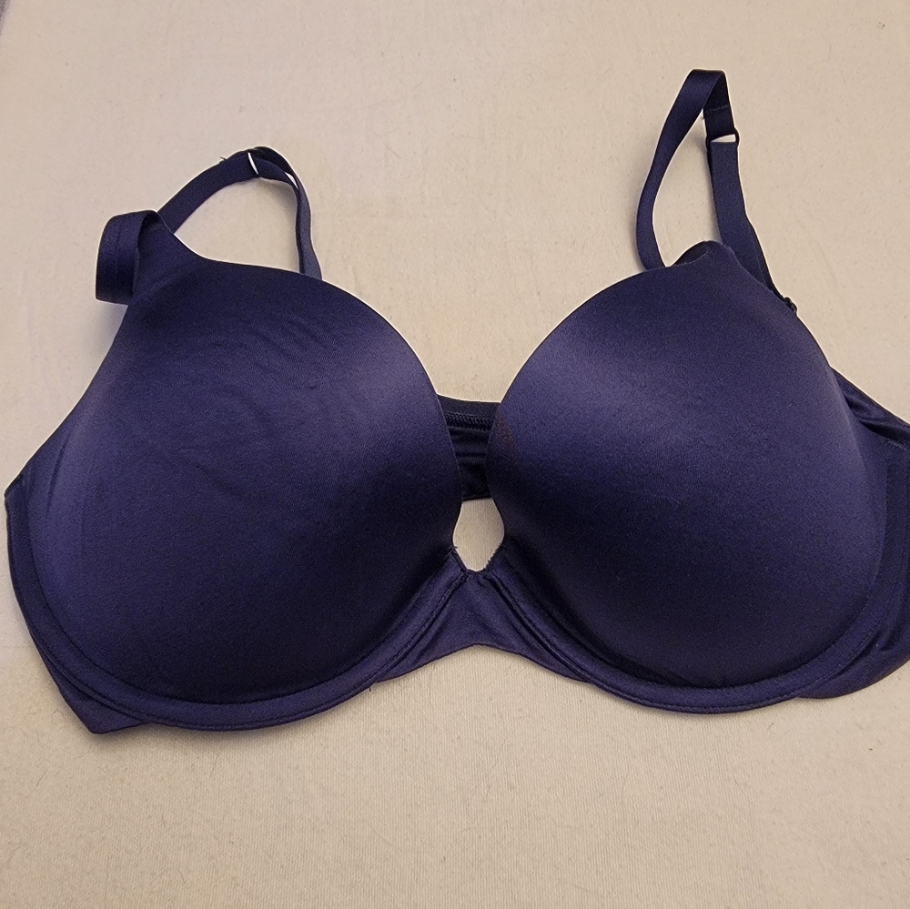 Victorias Secret Demi Uplift Blue  38c Previously owned never worn or washed